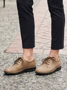 Finn Comfort Vaasa Tan Perforated Orthopedic Leather Shoes